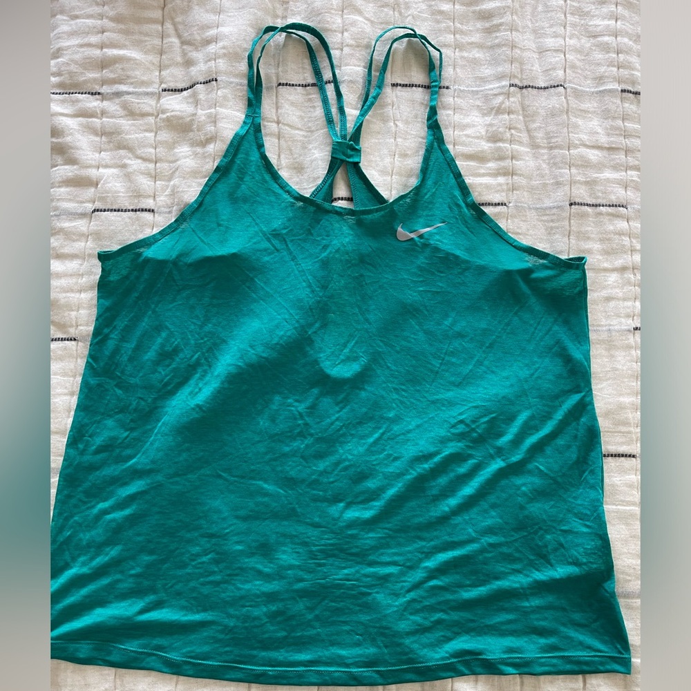 Nike running top medium